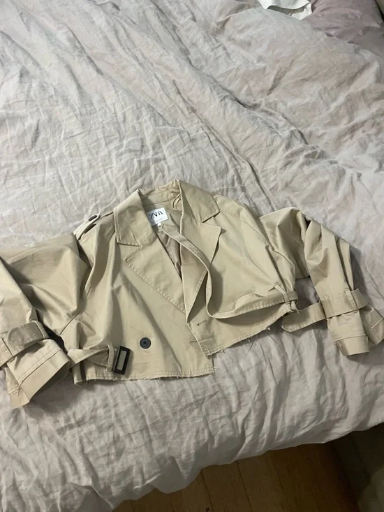 Zara Cropped Trench Coat in Beige - Picture 7 of 7
